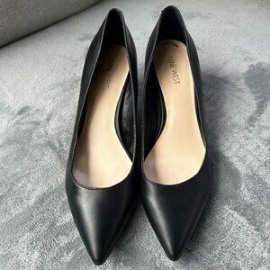 NINE WEST Sexy Black Leather Etta Classic Pointed Toe Pumps Size 9